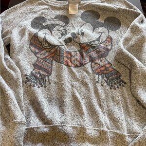 Disney Parks Autentic Mickey and Minnie holiday Sweatshirt L